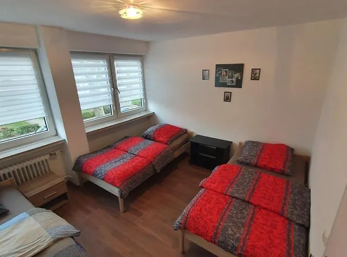 Schlossstrasse * Essen